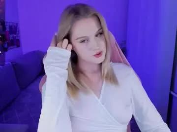 honey_blondee — glitter show [6666 tokens left] #daddysgirl #stockings #blonde #shy #natural