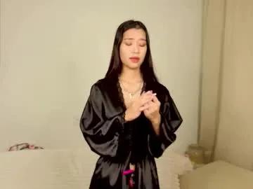 isauraangeletti on Chaturbate