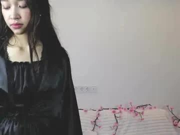 isauraangeletti on Chaturbate