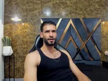 jacob_benelli — GOAL: OIL ON MY BODY + FLEX + SHOW VEINS [111 tokens remaining] Hi welcome ! Tips turn me on and make me cum #new HERE!!! #muscle #hairy #latino #bigcock