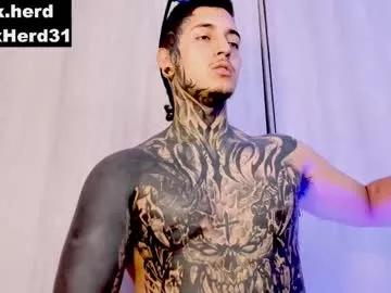 jaxxxonherd on Chaturbate