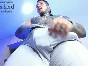 jaxxxonherd on Chaturbate