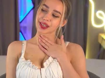 jjennnyy on Chaturbate