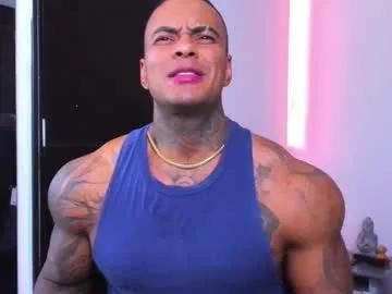 johnbelt_ — Obganive today  #cum  #muscle  #latino #flex #bigcock [435 tokens remaining]