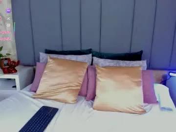 julianamiller — Current Goal: FUCK PUSSY / MISSIONARY at 222 tokens -- #latina #ebony #bigass #lovense #fuckmachine