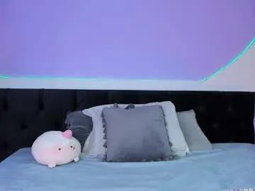 julieta_cortes__ on Chaturbate