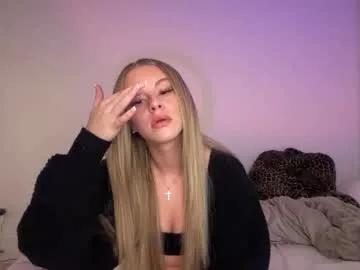 kenziesmithh on Chaturbate