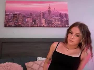 kenziesmithh on Chaturbate