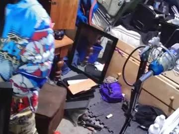 kinkybiguy14 on Chaturbate 