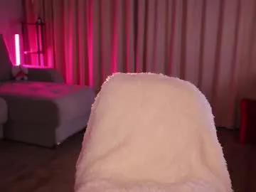 kissmesloww — CrazyTicket: Show in progress. naked lustful acrobat. Tip 669 tokens to see the show