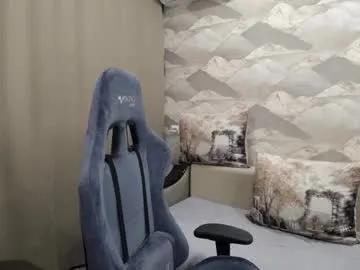 knight_5 — Goal: For fun #bigcock #bigass #lovense #foreskin #beard - Next Goal: Dance