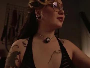 koracrosbie on Chaturbate