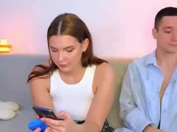 kris_amelia on Chaturbate