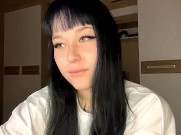 kyongsevenbergen on Chaturbate