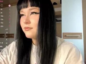 kyongsevenbergen on Chaturbate