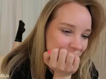 l1n4luv on Chaturbate