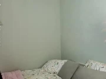 land_of_oz — topless !!! #18 #natural #new #redhead #braces [249 tokens remaining]