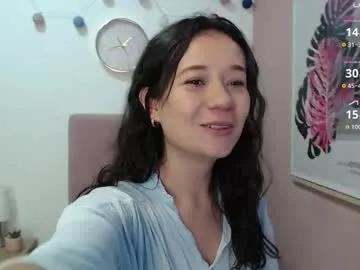 lanna_mills on Chaturbate