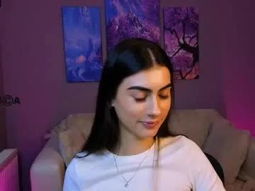 laratiz on Chaturbate