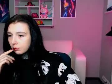 laratiz — GOAL: my first goal [1000 tokens remaining] Welcome to my room! #new #18 #shy #nonude #teen