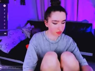 lily_xbaby on Chaturbate