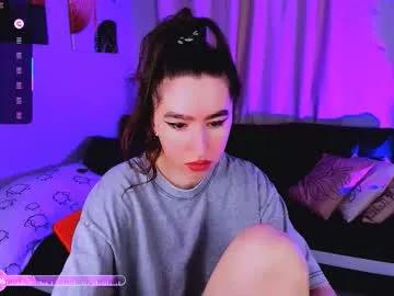 lily_xbaby on Chaturbate
