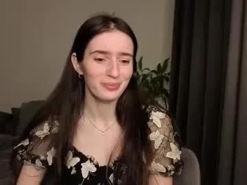 lisawoo — hi everyone!!! I am  #shy #teen #brunette #smile #cute  #18 [77 tokens remaining]