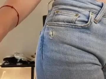 littleflowers on Chaturbate 