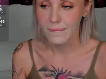 lushcherry on Chaturbate