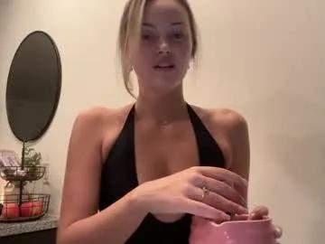 luvaimee on Chaturbate