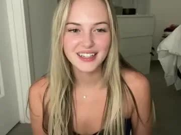 luvaimee on Chaturbate