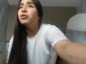 martina1_r on Chaturbate