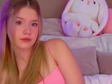 milanabalmain on Chaturbate