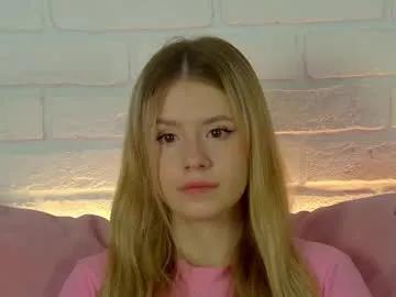 milanabalmain on Chaturbate