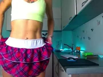 nally_ferrari on Chaturbate 