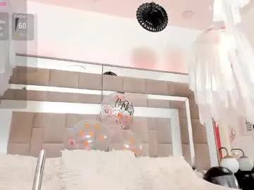 nicolle_foxy on Chaturbate