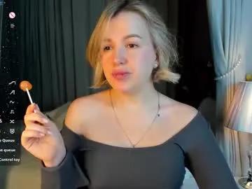 nikki_kai on Chaturbate 