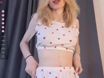 ollie_ments — GOAL: take off my top [45 tokens remaining] I'm new here and I really want to meet you #new #skinny #18 #natural #shy
