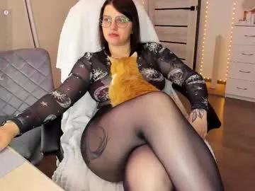 ophelia_mm on Chaturbate