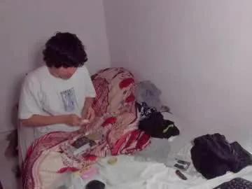 picaszomilos350 on Chaturbate