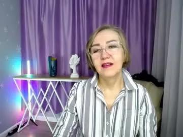 queen_a_n_i on Chaturbate