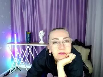 queen_a_n_i on Chaturbate