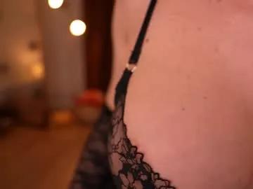roxy_blue_eyed_ on Chaturbate