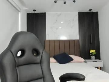 serene_waves on Chaturbate