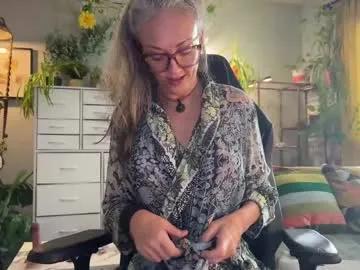 sunnie_dayz on Chaturbate