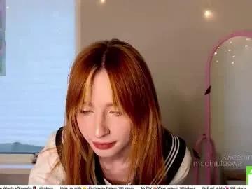 sweetuniporn on Chaturbate