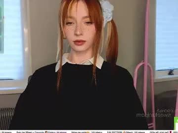 sweetuniporn on Chaturbate