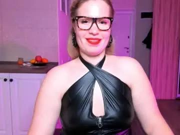 vip_juicy — Relax Vibe #mistress #slave #tall # latex # feet # flexible #bigbelly #smalltits # bigass # nylon # heels