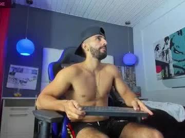 yiyo10_ on Chaturbate 