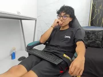 zoro_v on Chaturbate
